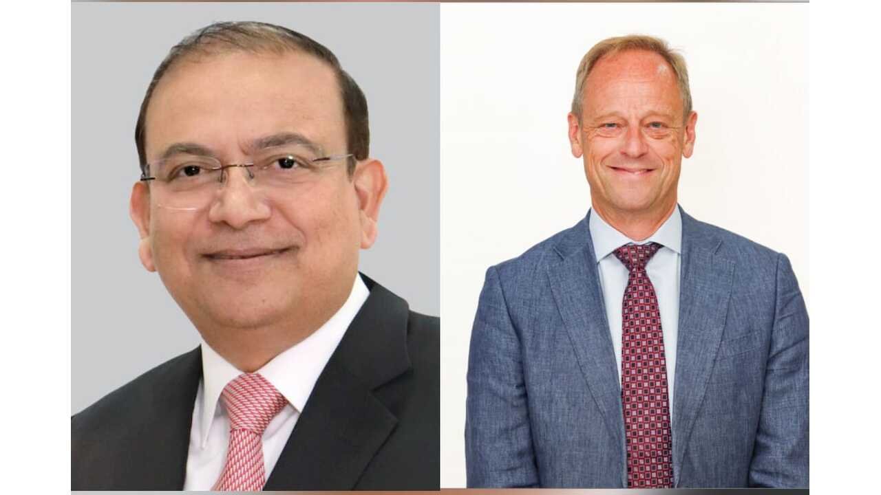 Synergy Marine Group, Yang Ming, LNG dual-fuel vessels