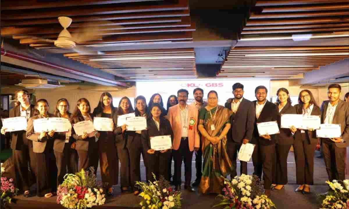 KLH Global Business School brings together students, parents, and recruiters for success meet 2 KLH Global Business School